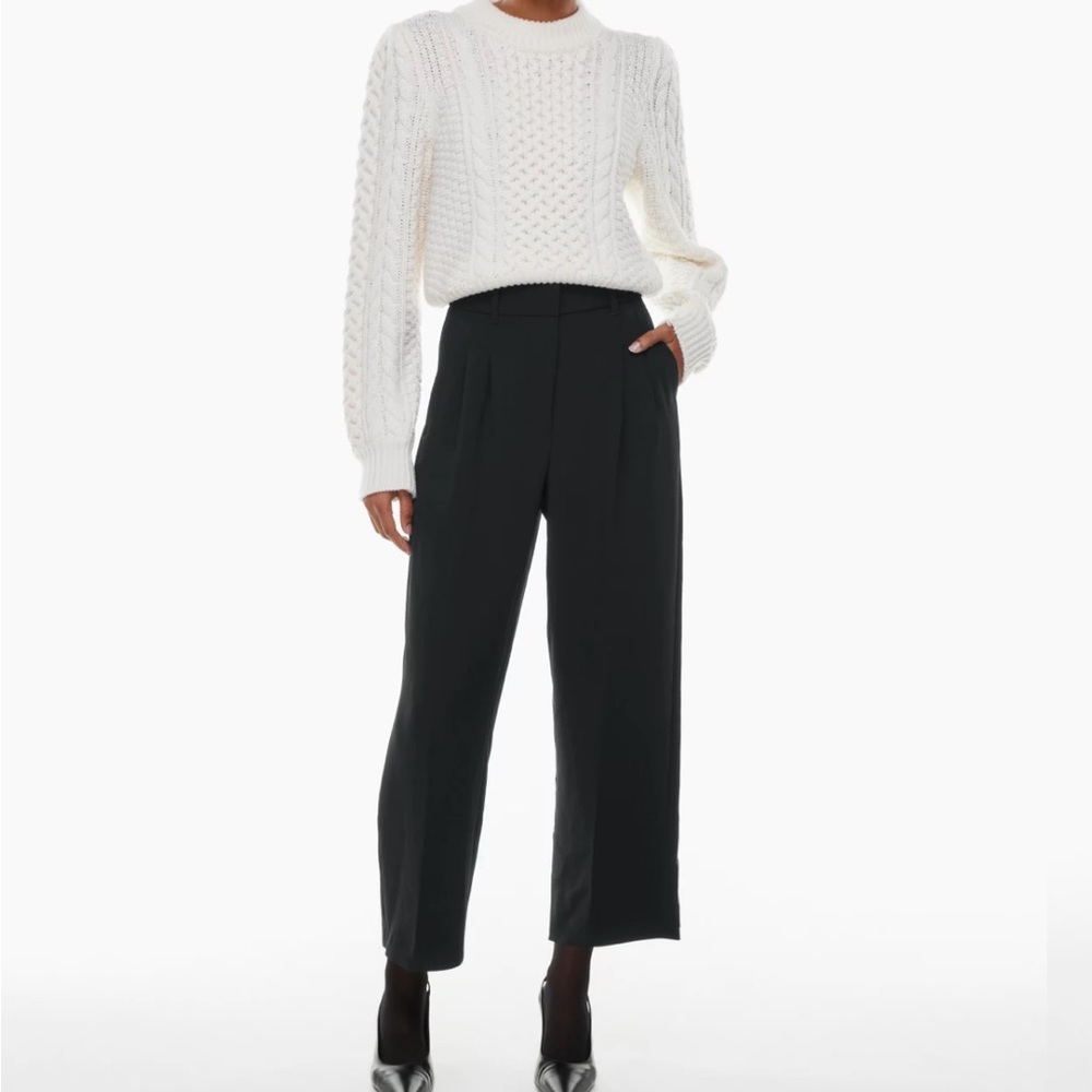 Aritzia Effortless Cropped Pant